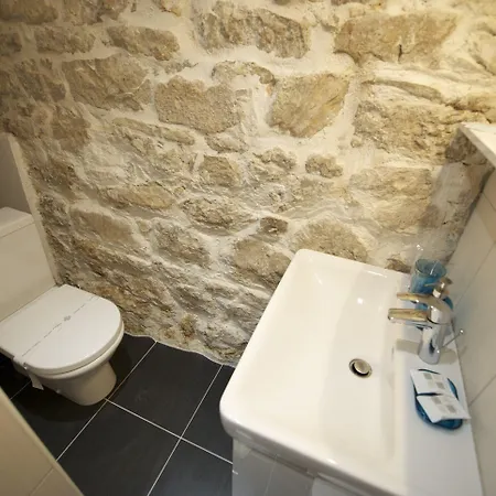 Luxury Spacious In The Heart Of Apartman