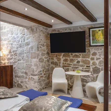 Luxury Spacious In The Heart Of Apartman *
