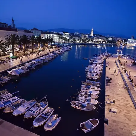 Luxury Spacious In The Heart Of Appartement