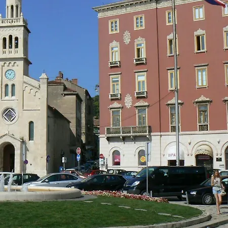 Appartement Luxury Spacious In The Heart Of *