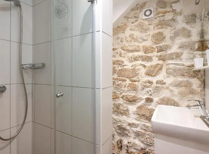 Luxury Spacious In The Heart Of