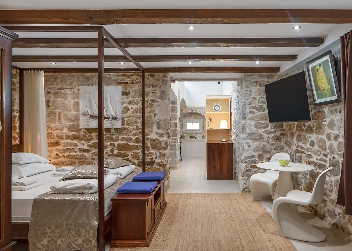 公寓 Luxury Spacious In The Heart Of 斯普利特