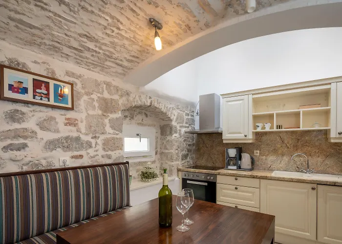 Luxury Spacious In The Heart Of 公寓 *