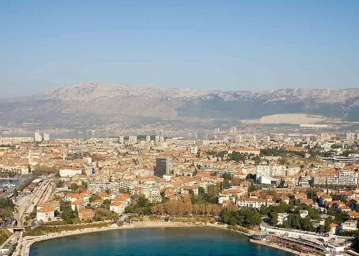 公寓 Luxury Spacious In The Heart Of *